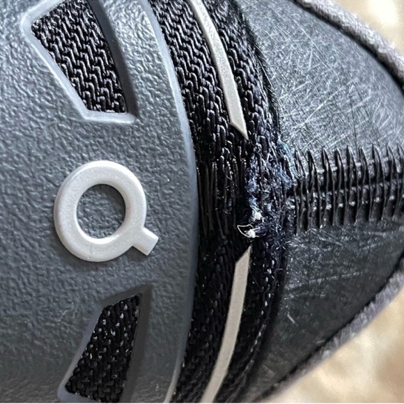 On Cloudflyer Road-Running Shoes Sneakers Black/ White Size 9 - Picture 13 of 15